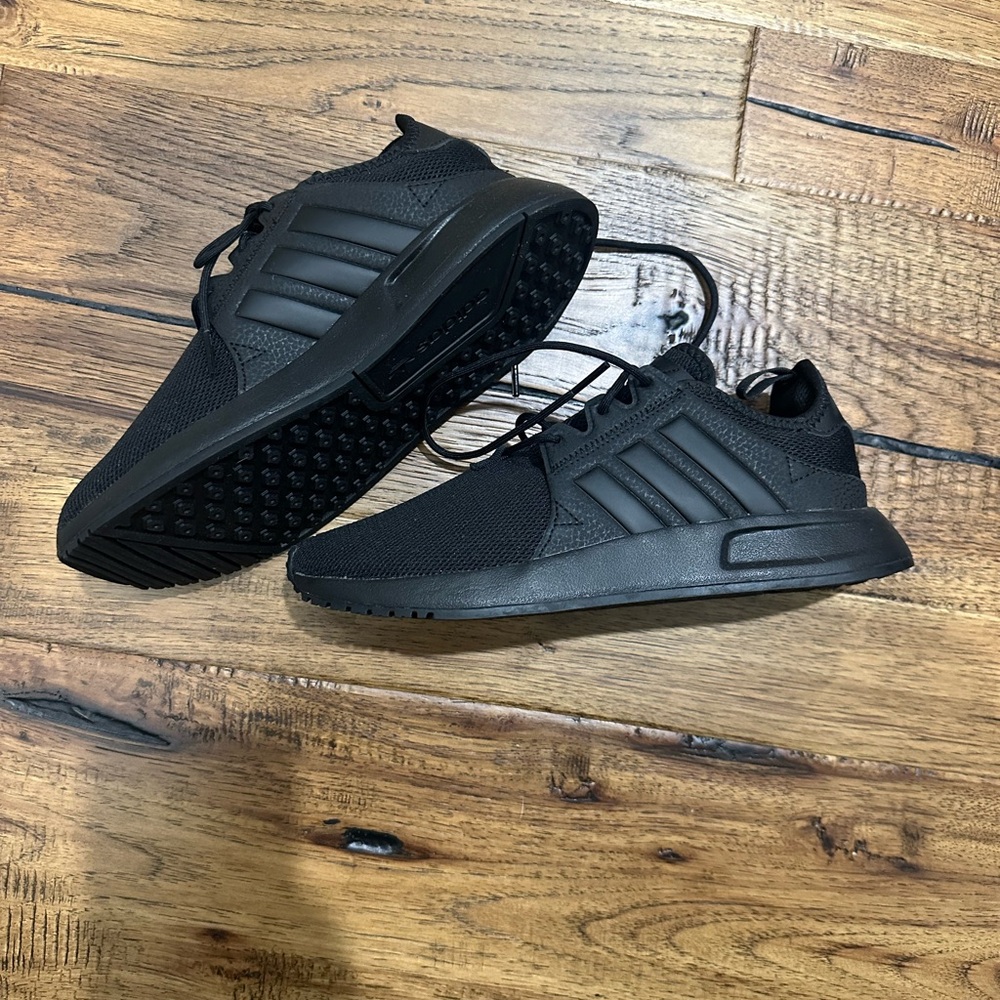 Adidas Boys Black Sneakers